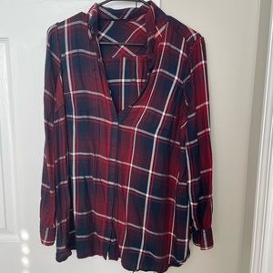Plaid maternity shirt